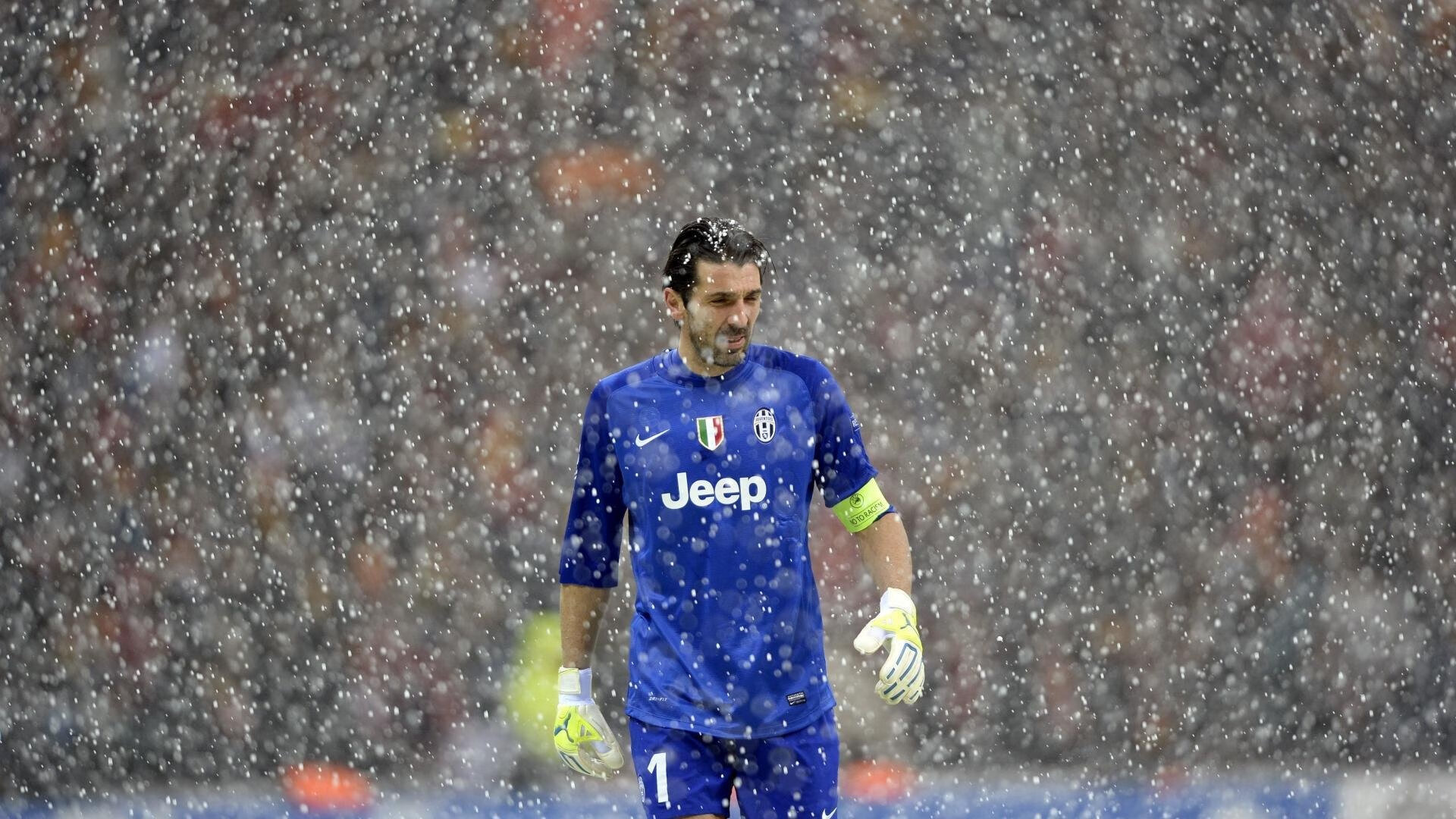 世界杯外围赛进入白热化，各国争夺宝贵出线名额