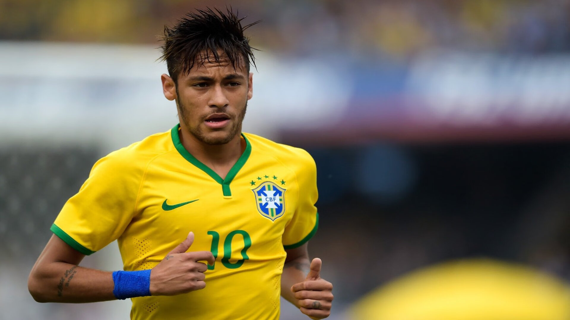 电竞解说风格多元化，观众互动成看点，电竞解说概念